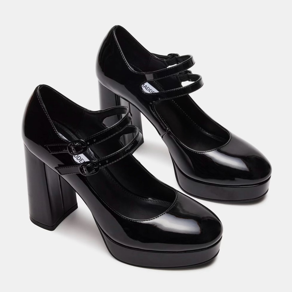 Steve Madden Women's Black Courts size 9
